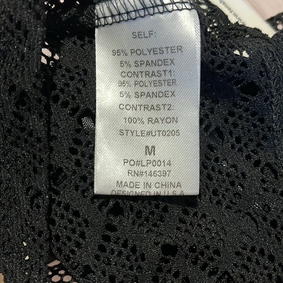 Crochet crop top - Picture 4 of 4